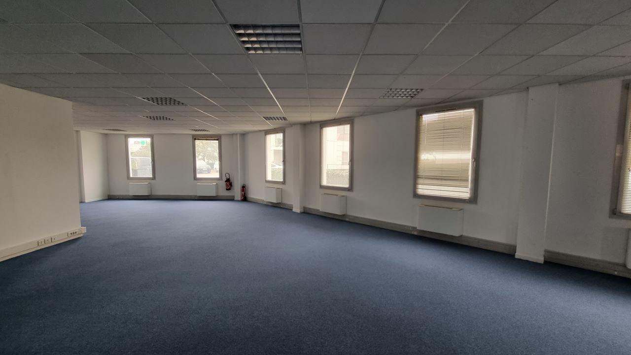 Bureau Bron 175m² Vente bureau Bron Rhône OVBUR2118785 3